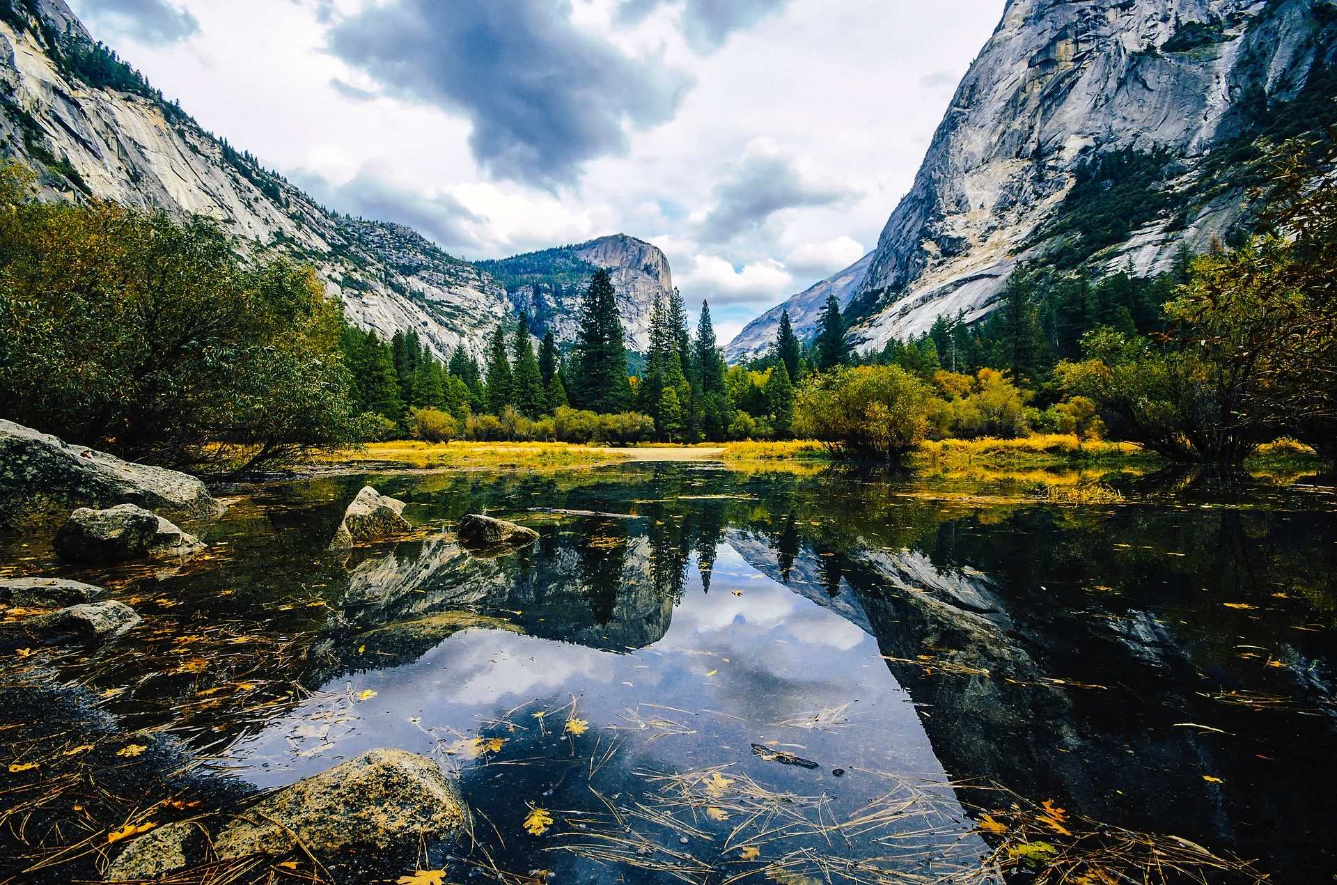 Mirror Lake vista Yosemite National Park California Stati Uniti